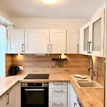 Alps Living شقة سول
