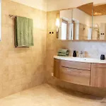 Апартаменти Alps Living *