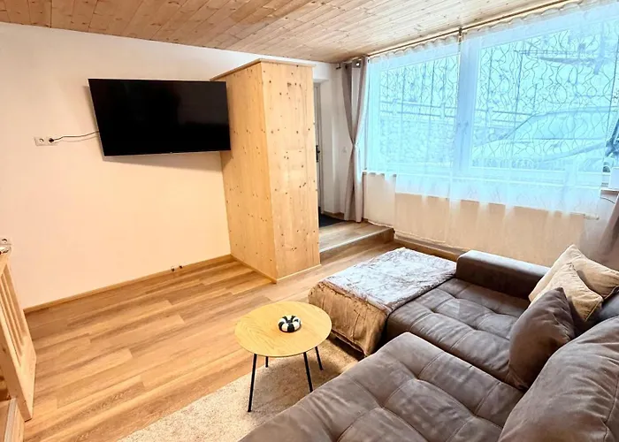 アパート Alps Living